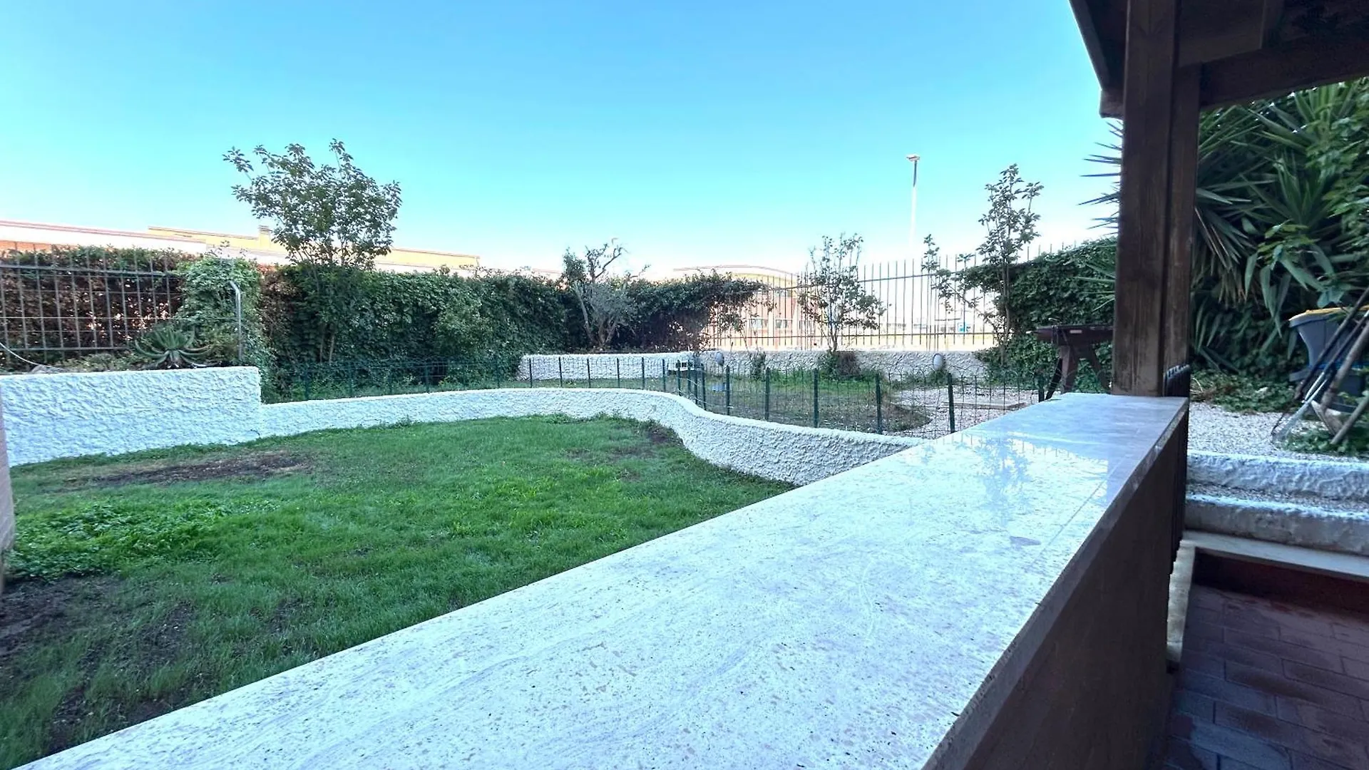 Апартаменты Alba Rossa Garden Retreat Понте-Галерия